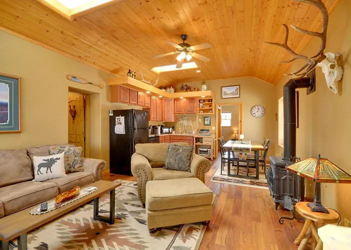 Red Lodge Retreat W/ Hot Tub: 3 Blocks To Downtown